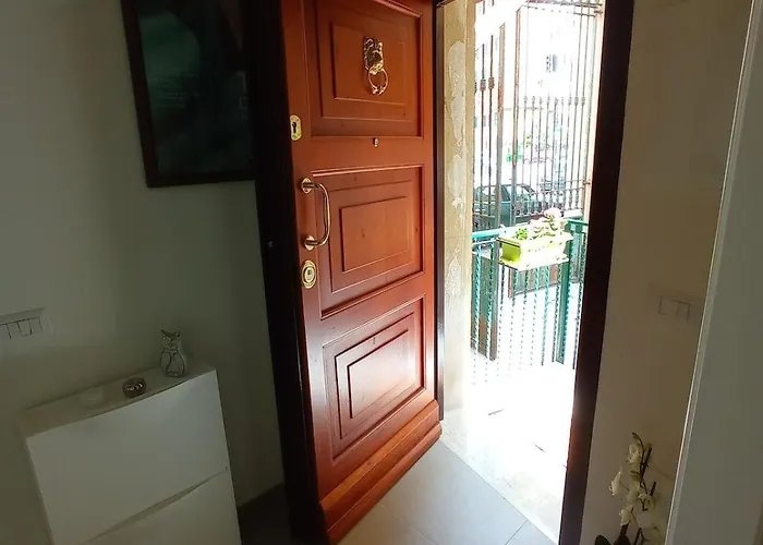 Apartment Casetta Miclo A 2 Minuti Dalla Metro A E C Vicino Al Colosseo